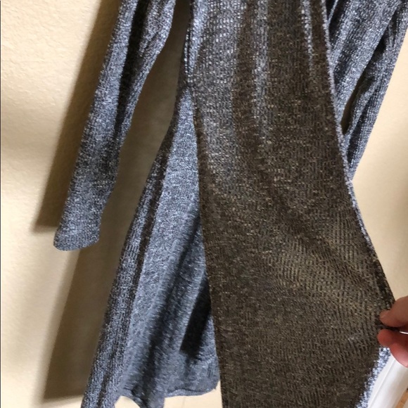 Women’s Cardigan - Picture 2 of 4